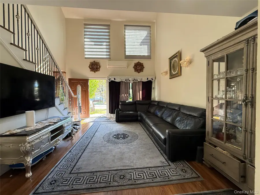 689 Arlington Avenue, Baldwin, NY 11510 - Image #3