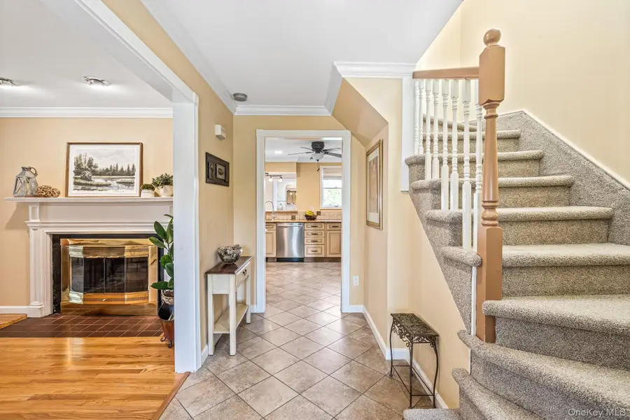 256 Garfield Avenue, Mineola, NY 11501 - #2