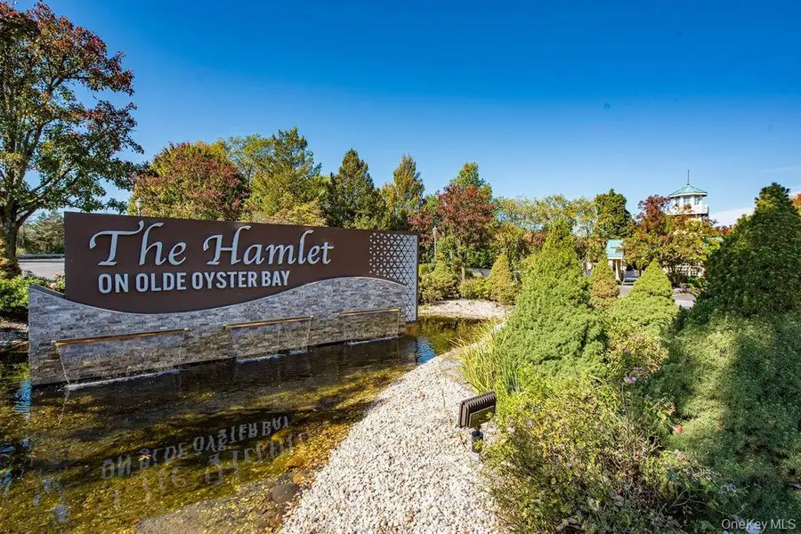 174 Sagamore Drive, Plainview, NY 11803 - Image #2