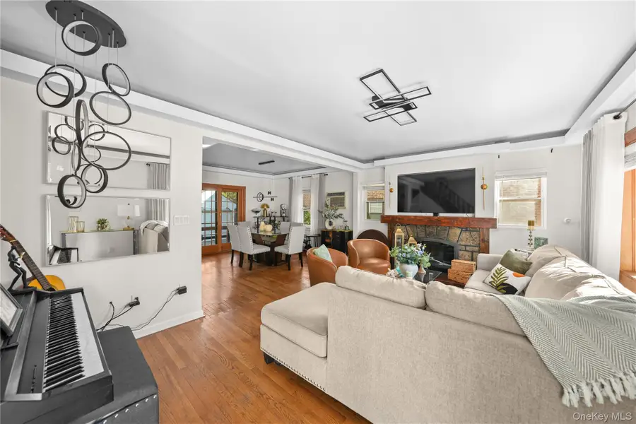 163-37 15 Drive, Beechhurst, NY 11357 - Image #3