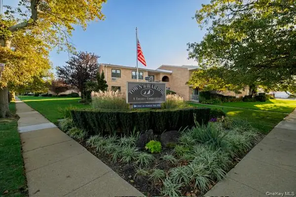 214 Westend Avenue #6C, Freeport, NY 11520