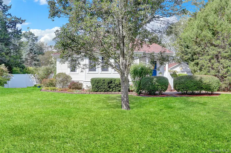 1606 Grundy Avenue, Holbrook, NY 11741 - #3