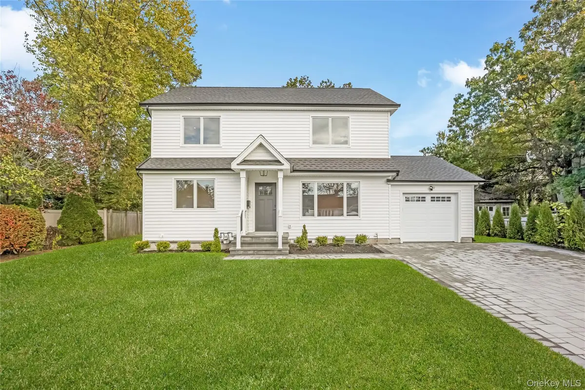 985 Douglas Avenue, Wantagh, NY 11793 - Image #1
