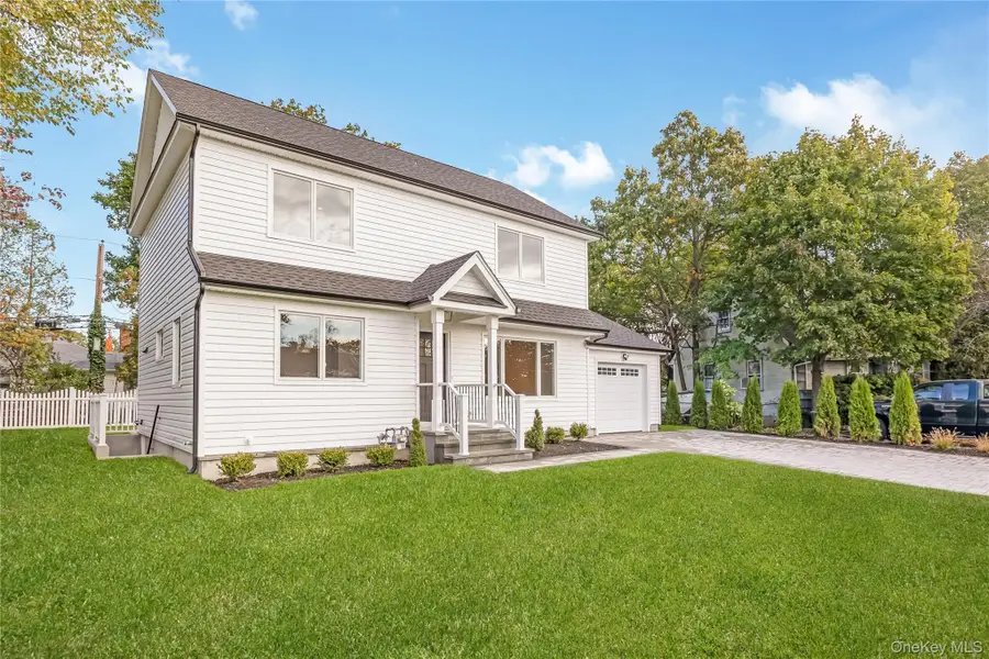 985 Douglas Avenue, Wantagh, NY 11793 - Image #2