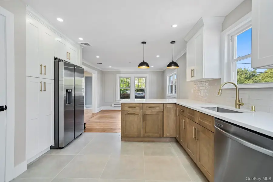 36 New York Avenue, Freeport, NY 11520 - Image #3