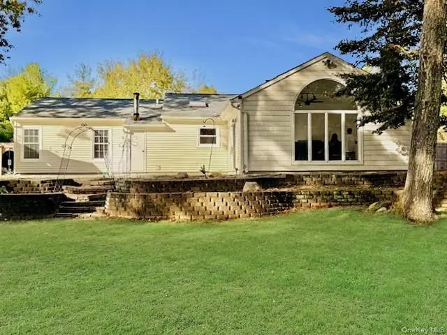 8 Fox Hollow Lane, Ridge, NY 11961 - Image #2