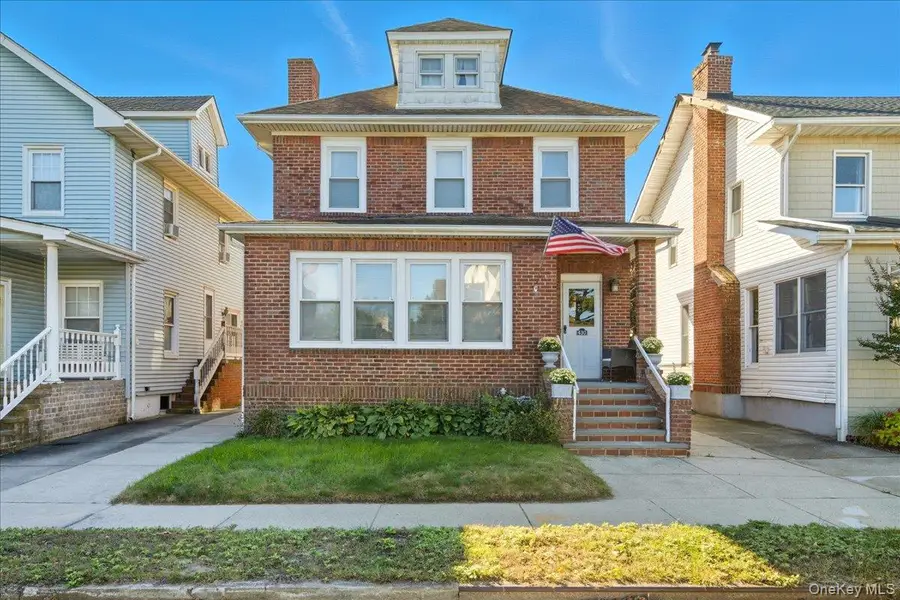 430 W Walnut Street, Long Beach, NY 11561 - Image #2