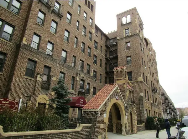 37-21 80th Street #1F, Jackson Heights, NY 11372