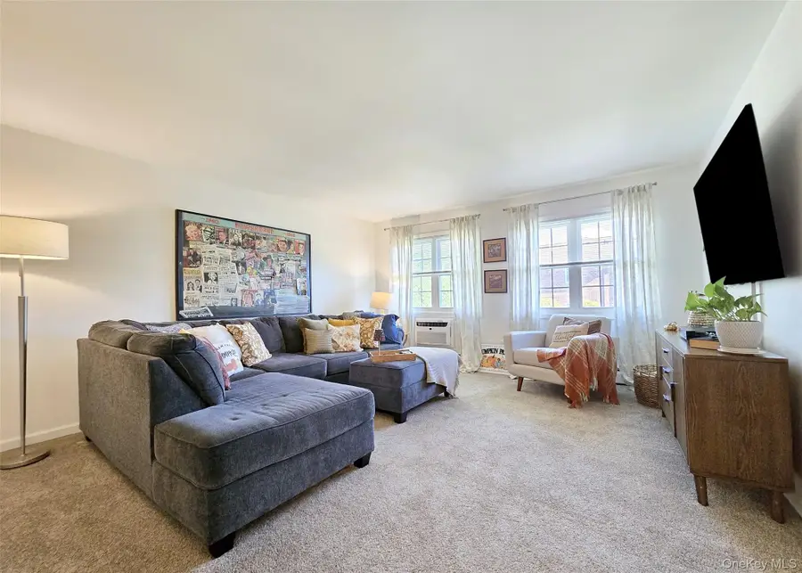 460 Old Town Road #27 P, Port Jefferson Station, NY 11776 - Image #3