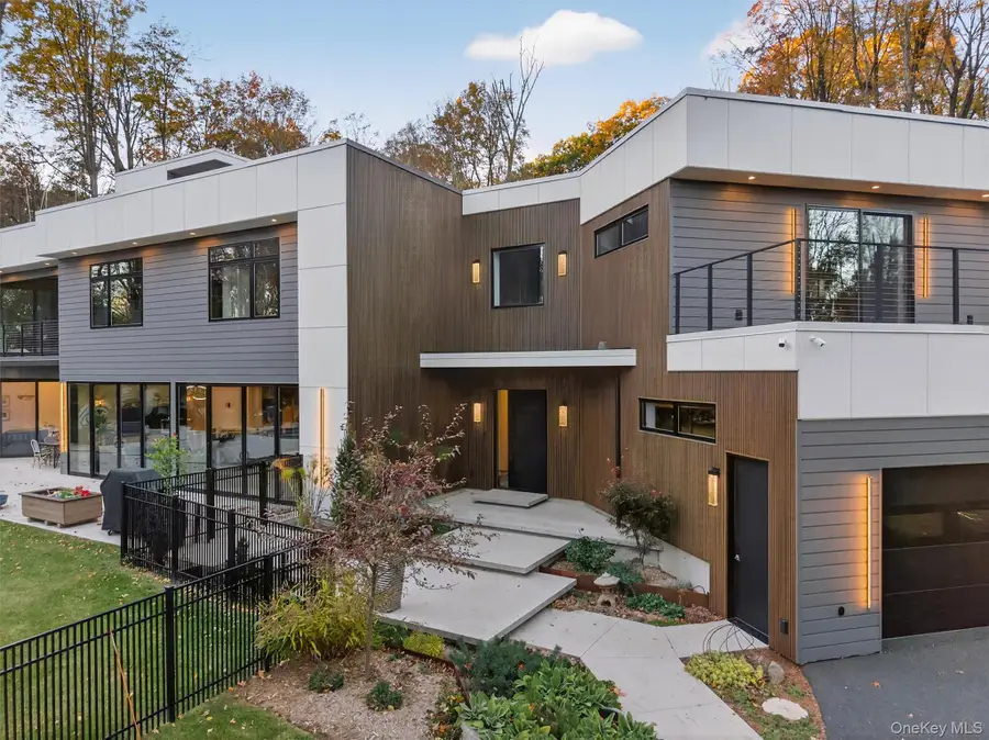 9 Warwick Isle Boulevard, Pine Island, NY 10969 - Image #2