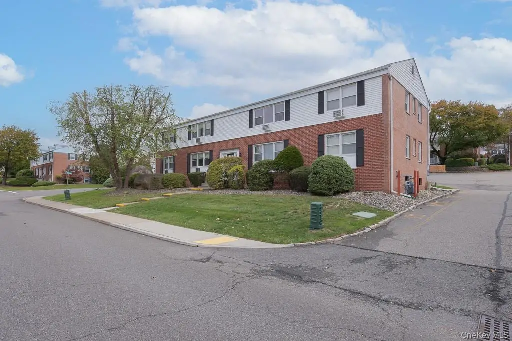 22 Bon Aire Circle #1113, Suffern, NY 10901 - Image #1