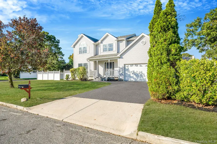 31 Adamson Street, Selden, NY 11784 - Image #2