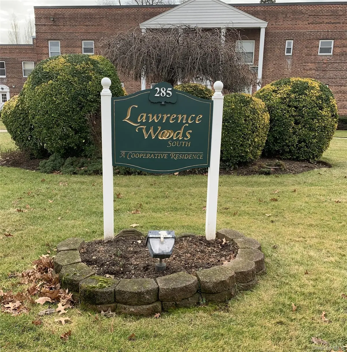 285 Central Avenue #D6, Lawrence, NY 11559 - Image #1