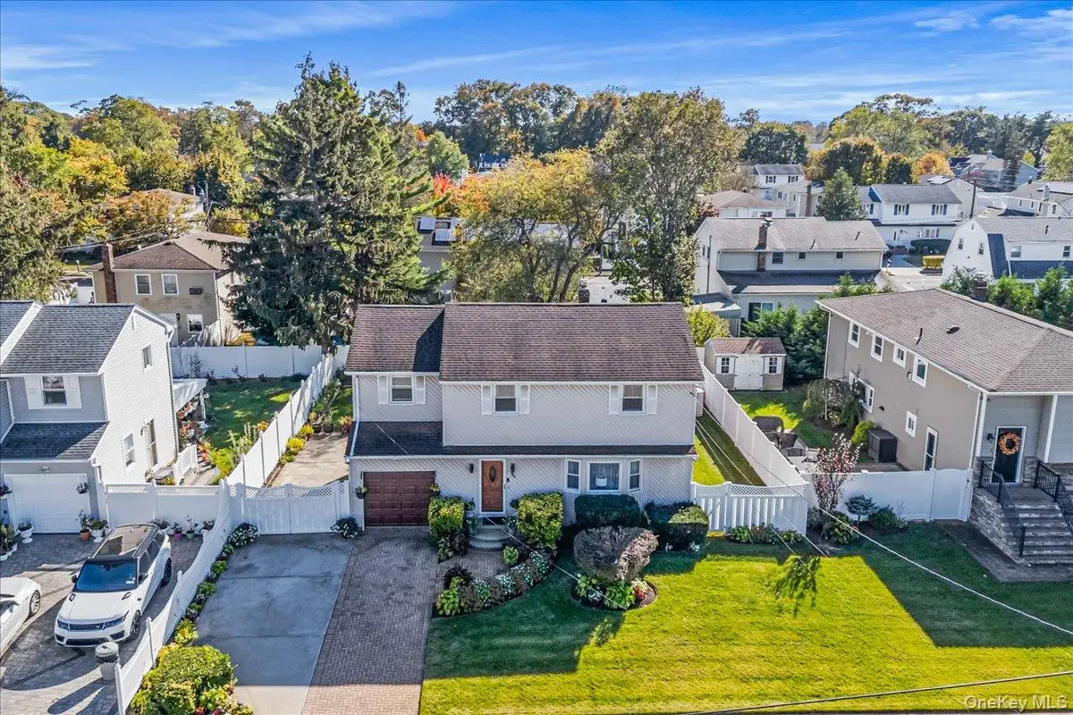 95 Colonial Drive, Massapequa, NY 11758 - Image #1