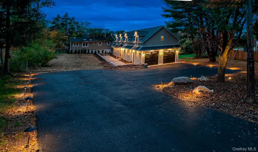 4 Hawthorn Avenue, Warwick, NY 10990 - Image #2