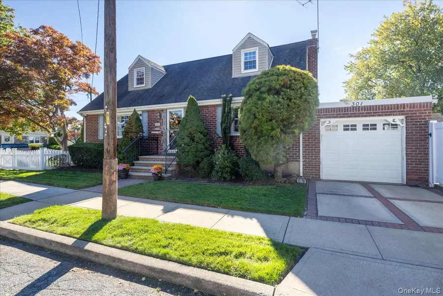 301 Concord Avenue, West Hempstead, NY 11552 - Image #3