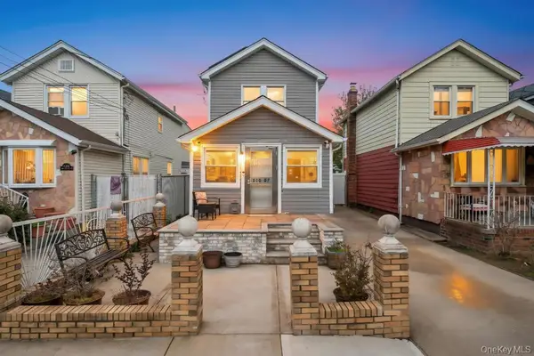 21867 110th Avenue, Queens Village, NY 11429