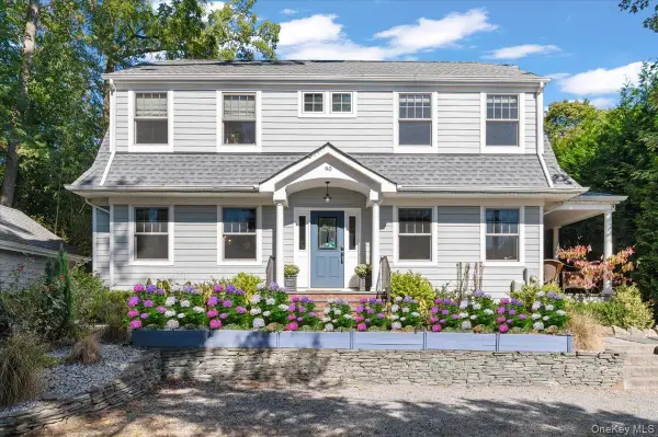 90 17th Avenue, Sea Cliff, NY 11579