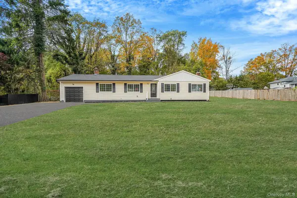 34 Brooksite Drive, Smithtown, NY 11787