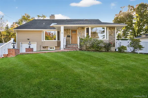 28 Maytime Drive, Jericho, NY 11753