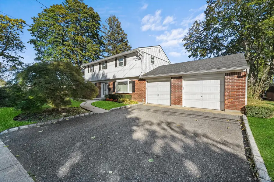 261 Johnson Avenue, Sayville, NY 11782 - Image #3