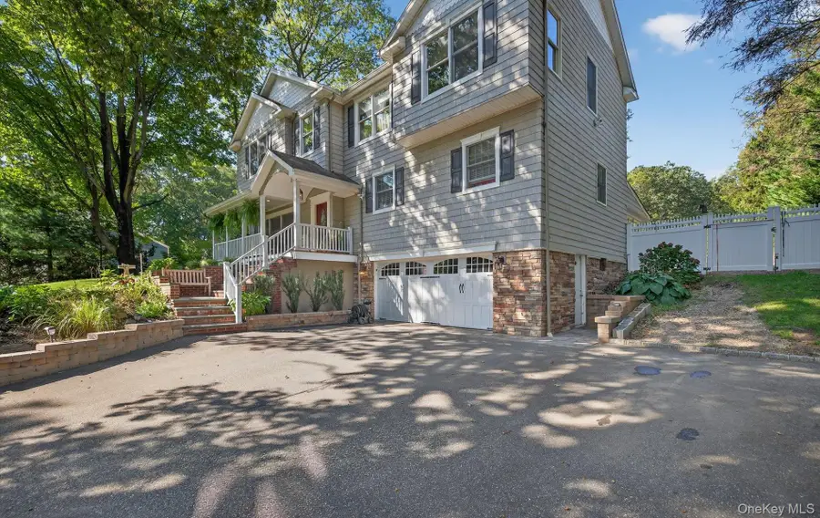 171 Dix Hills Road, Dix Hills, NY 11746 - Image #2