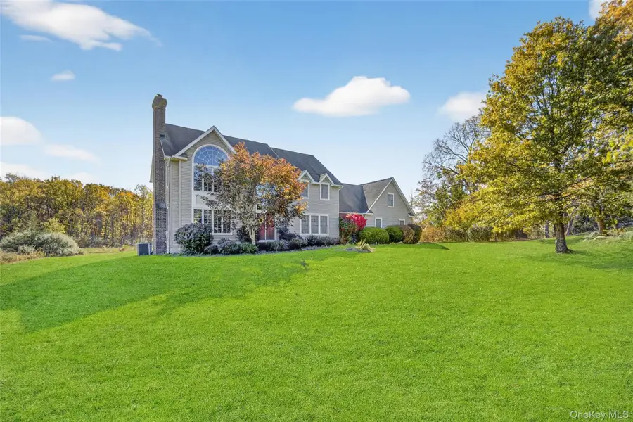 71 Vista Drive, New Paltz, NY 12561 - Image #2