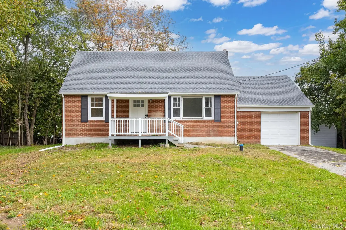 6 Morgan Circle, Hyde Park, NY 12538 - Image #1