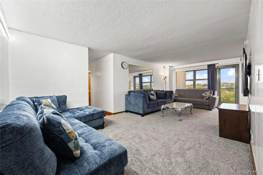 3410 De Reimer Avenue #12D, Bronx, NY 10475 - Image #2