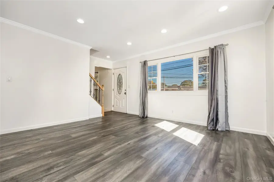 104 Carlls Path, North Babylon, NY 11703 - Image #3