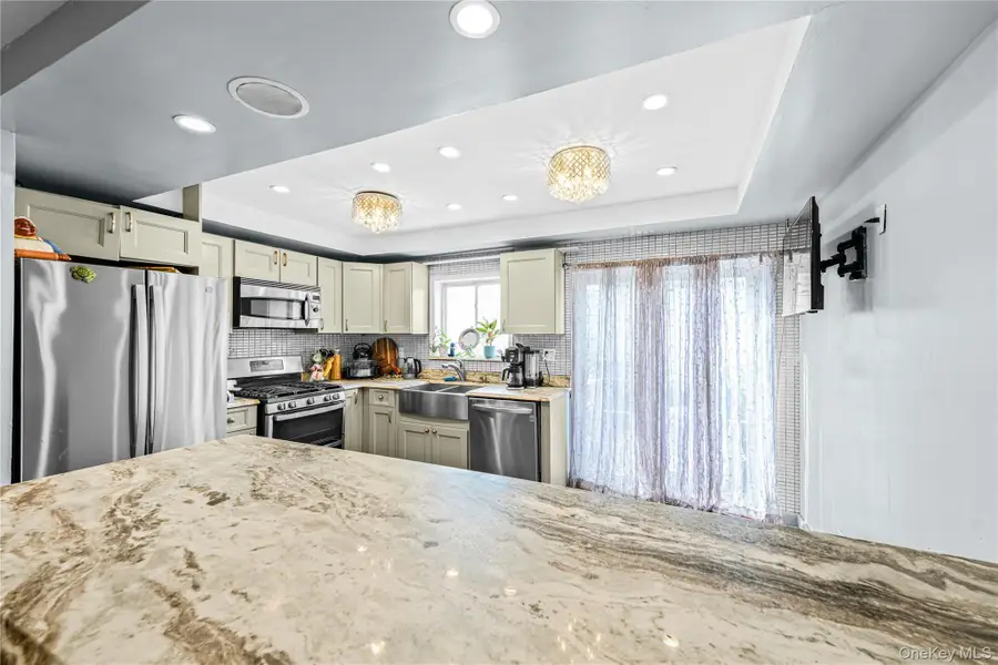 59 Deirdre Court, Staten Island, NY 10304 - Image #3