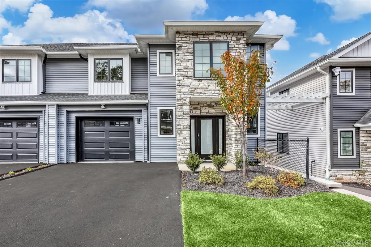 16 Silverwood Circle, Suffern, NY 10901 - Image #1