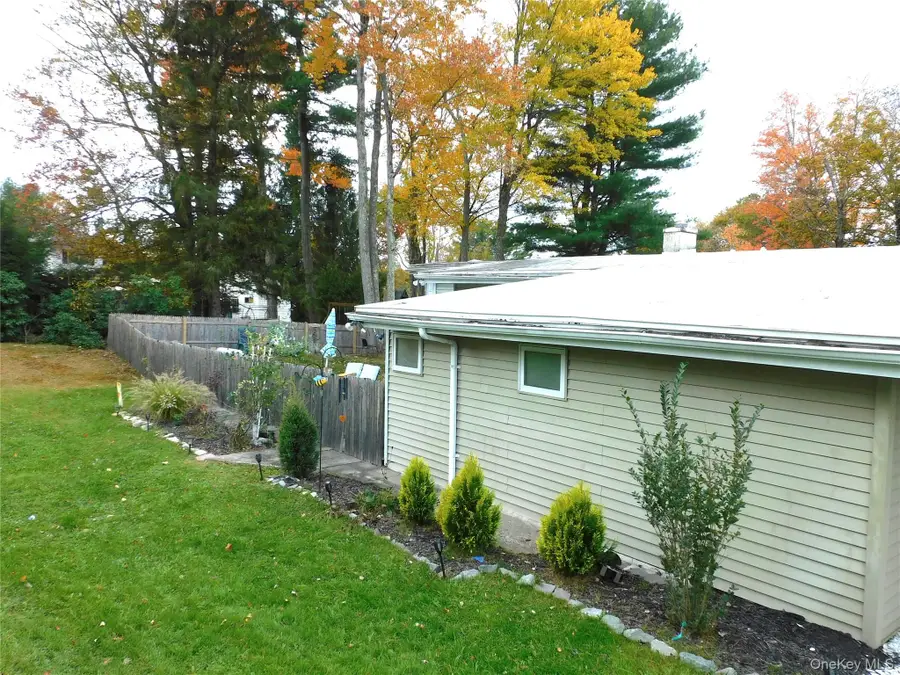 20 Crescent View, Rock Hill, NY 12775 - Image #2