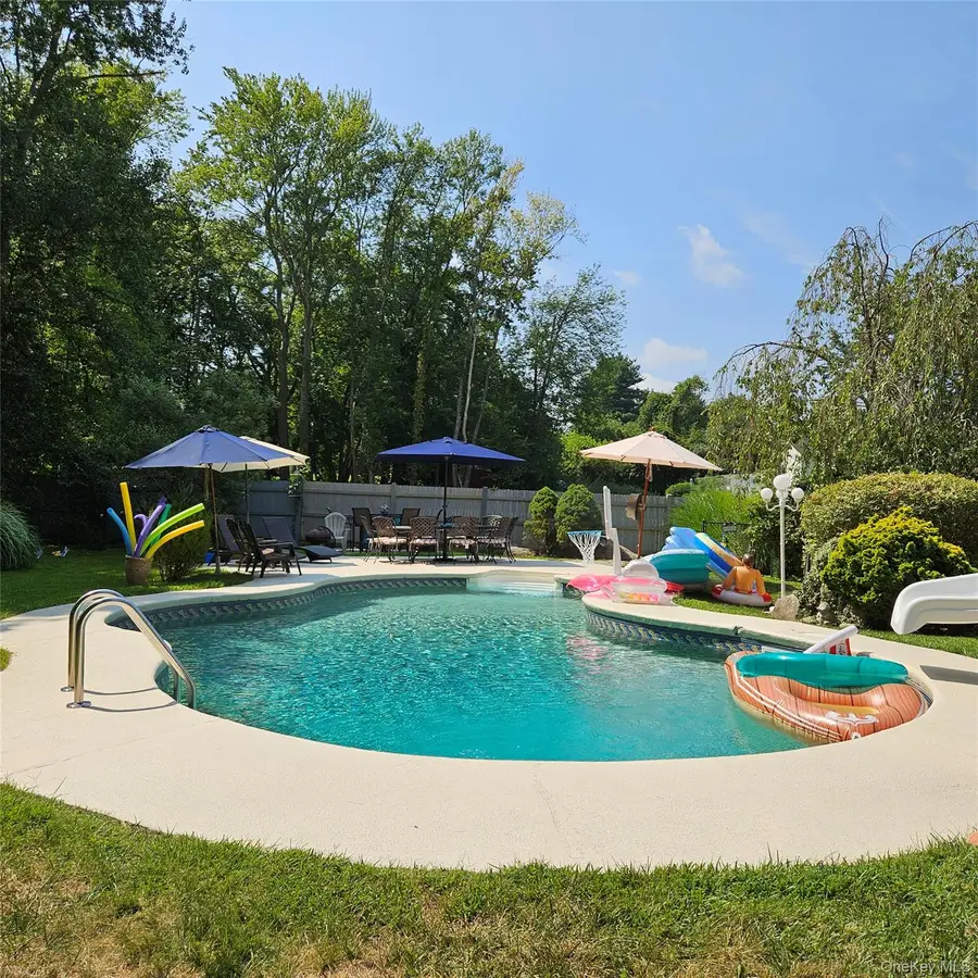 3544 Strang Boulevard, Yorktown Heights, NY 10598 - Image #2