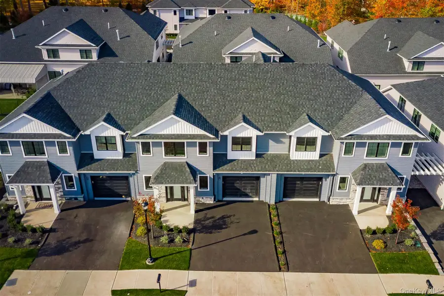 38 Silverwood Circle, Suffern, NY 10901 - Image #2