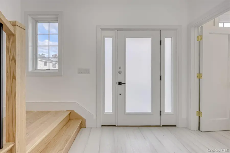 38 Silverwood Circle, Suffern, NY 10901 - Image #3