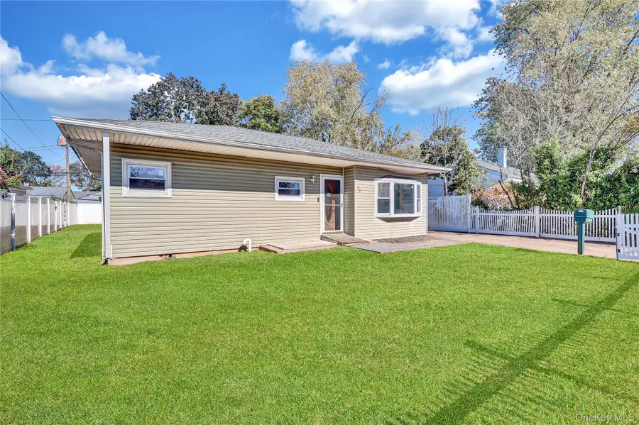 34 Croydon Road, Amityville, NY 11701 - Image #2