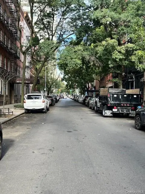 330 E 83 Street #2J, Manhattan, NY 10028 - Image #3