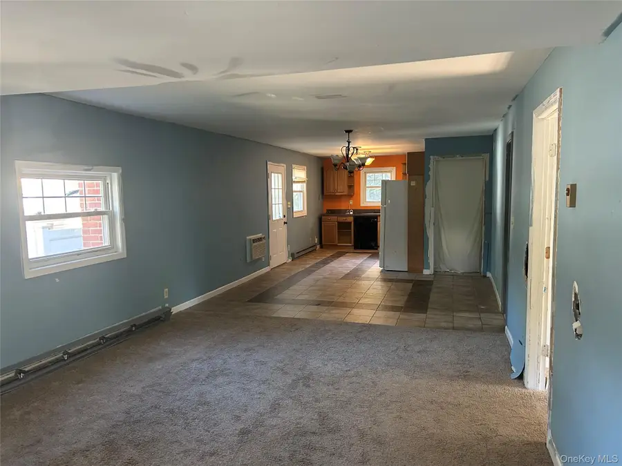 129 Westbury Drive, Sound Beach, NY 11789 - Image #2