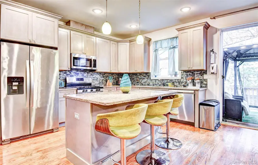 17 Magnolia Park Road, Middletown, NY 10940 - Image #3