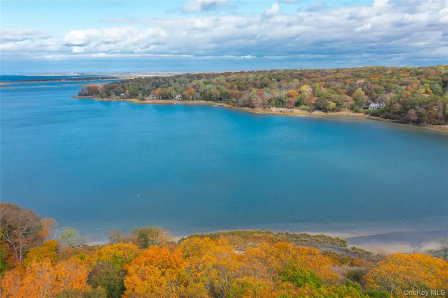 30 Cordwood Path, Head Of The Harbor, NY 11780 - Image #2