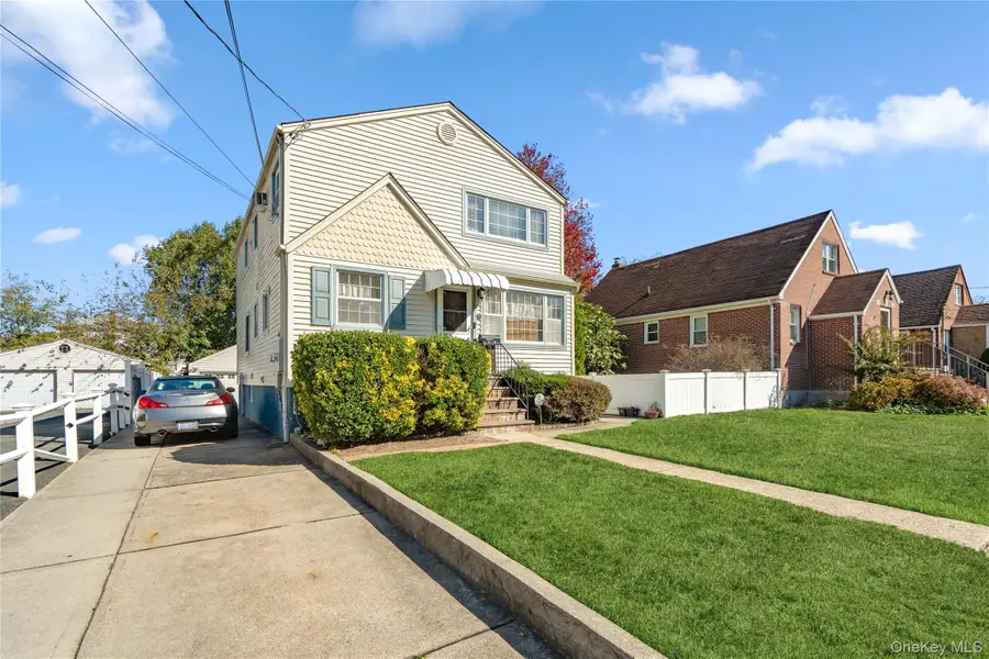 59 Wood Street, Lynbrook, NY 11563 - Image #3