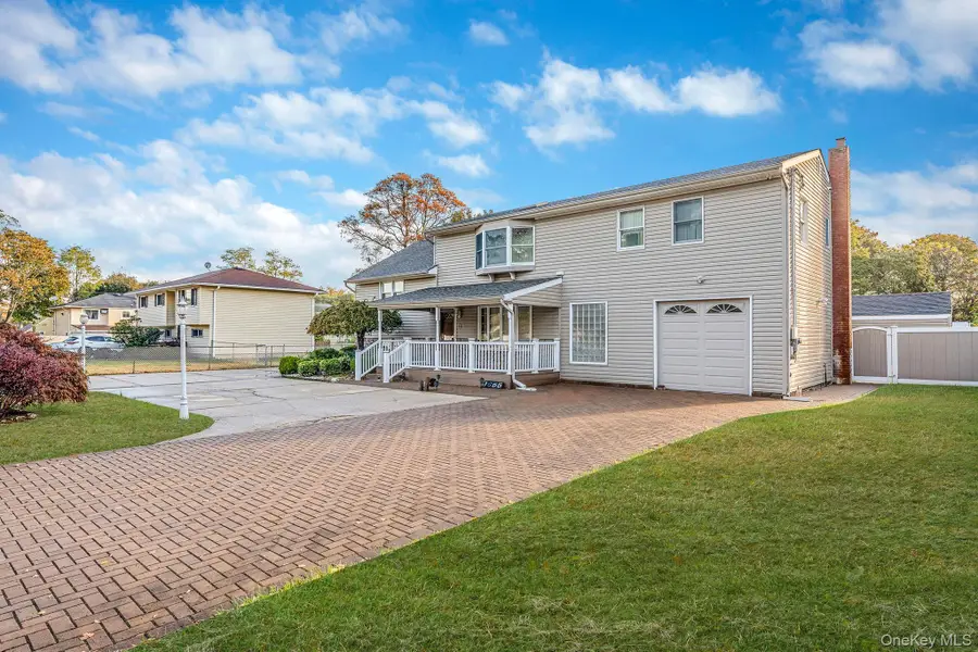 1655 Stein Drive, Bay Shore, NY 11706 - Image #3