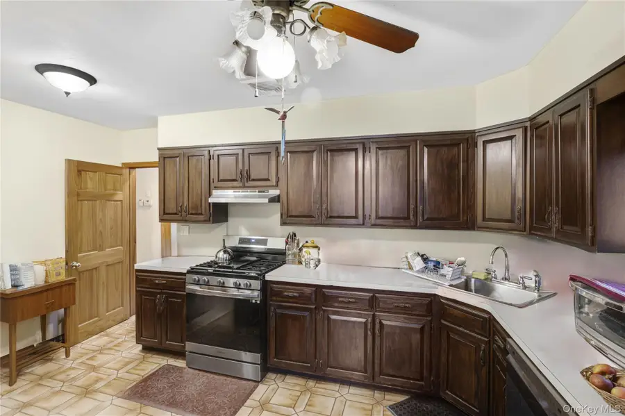 168A N Oak Street, Massapequa, NY 11758 - Image #3