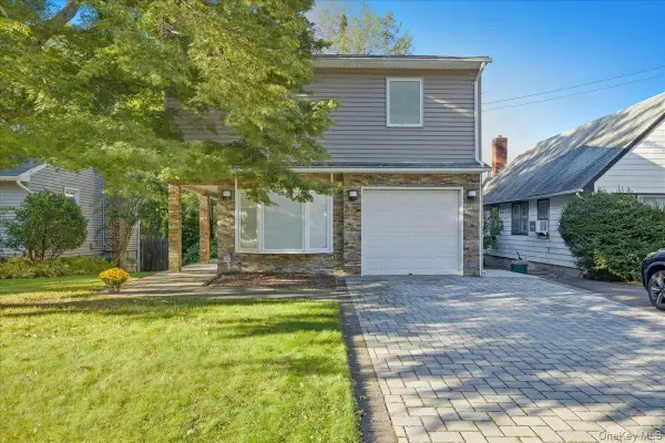 54 Fairfield Avenue, Port Washington, NY 11050