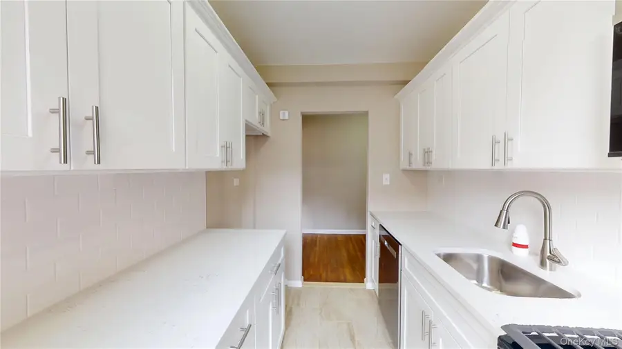 112-30 Northern Boulevard #4B, Corona, NY 11368 - Image #3