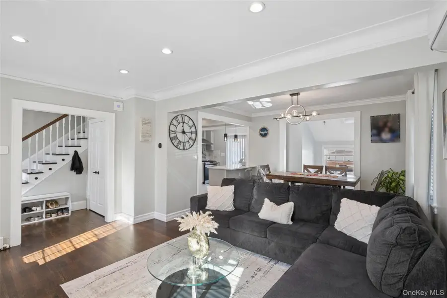 59 E 21st Street, Huntington Station, NY 11746 - Image #3