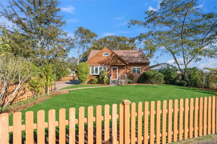 163 Academy Street, Bayport, NY 11705 - Image #3