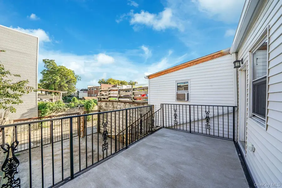 7518 95th Avenue, Ozone Park, NY 11416 - Image #3