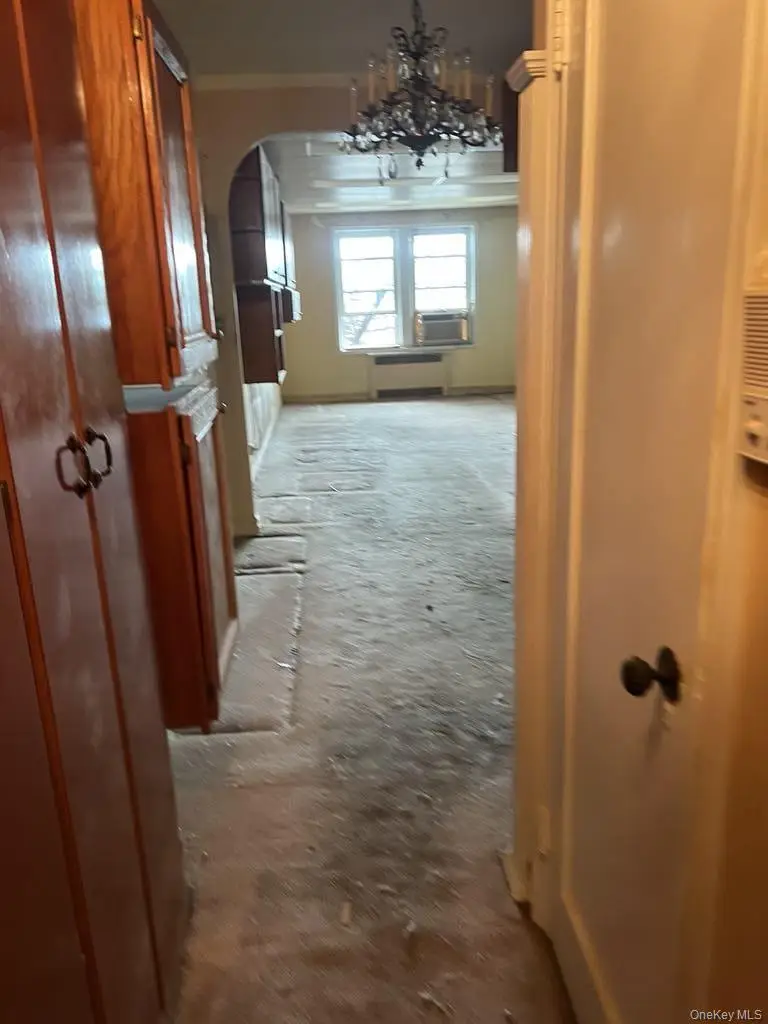 15 Gaynor Avenue #2H, Manhasset, NY 11030 - Image #1